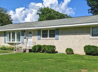 110 Brookfield Dr, Newport News, VA 23602