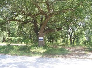 8813 Neptune Ave, Ocean Springs, MS 39564