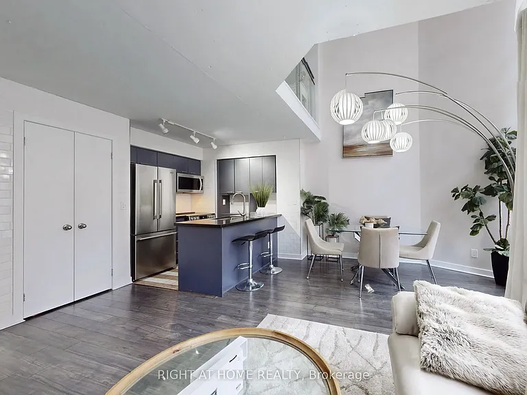 255 Richmond St E #401 — Photo 7