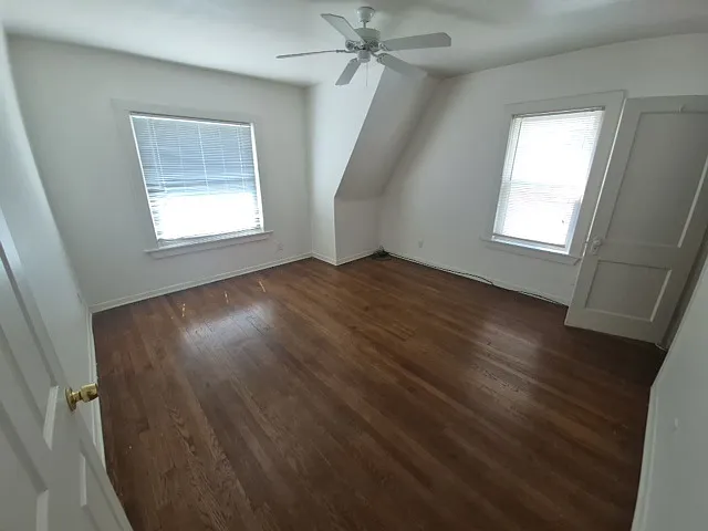 3300 Gillham Rd — Photo 22
