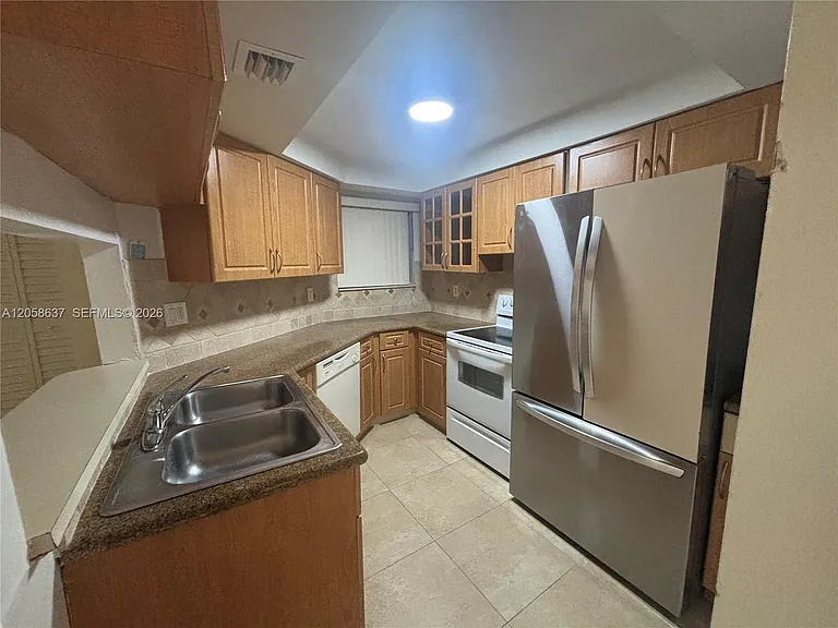 8305 SW 152nd Ave #A-111 — Photo 4