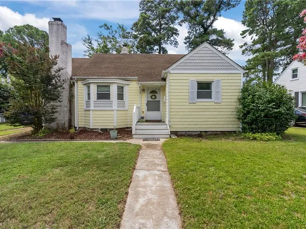 159 Burrage Rd, Norfolk, VA 23503