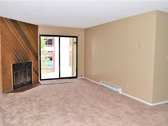 2nd image of 1001 Grandview Dr #3