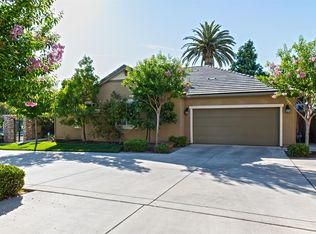 4301 W Pinsapo Dr, Fresno, CA