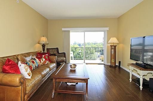 3rd image of 3451 N Carriageway Dr Unit 404
