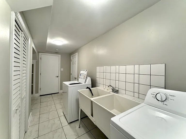 1130 Melton Dr #MAIN — Photo 24