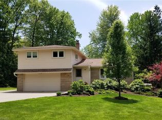 18854 Jefferson Dr, Walton Hills, OH