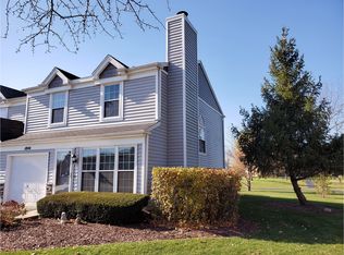 1844 Pebble Beach Cir, Elgin, IL 60123