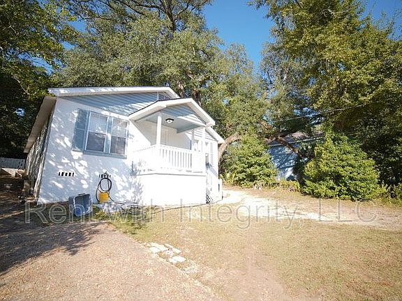 2nd image of 1228 Alabama St