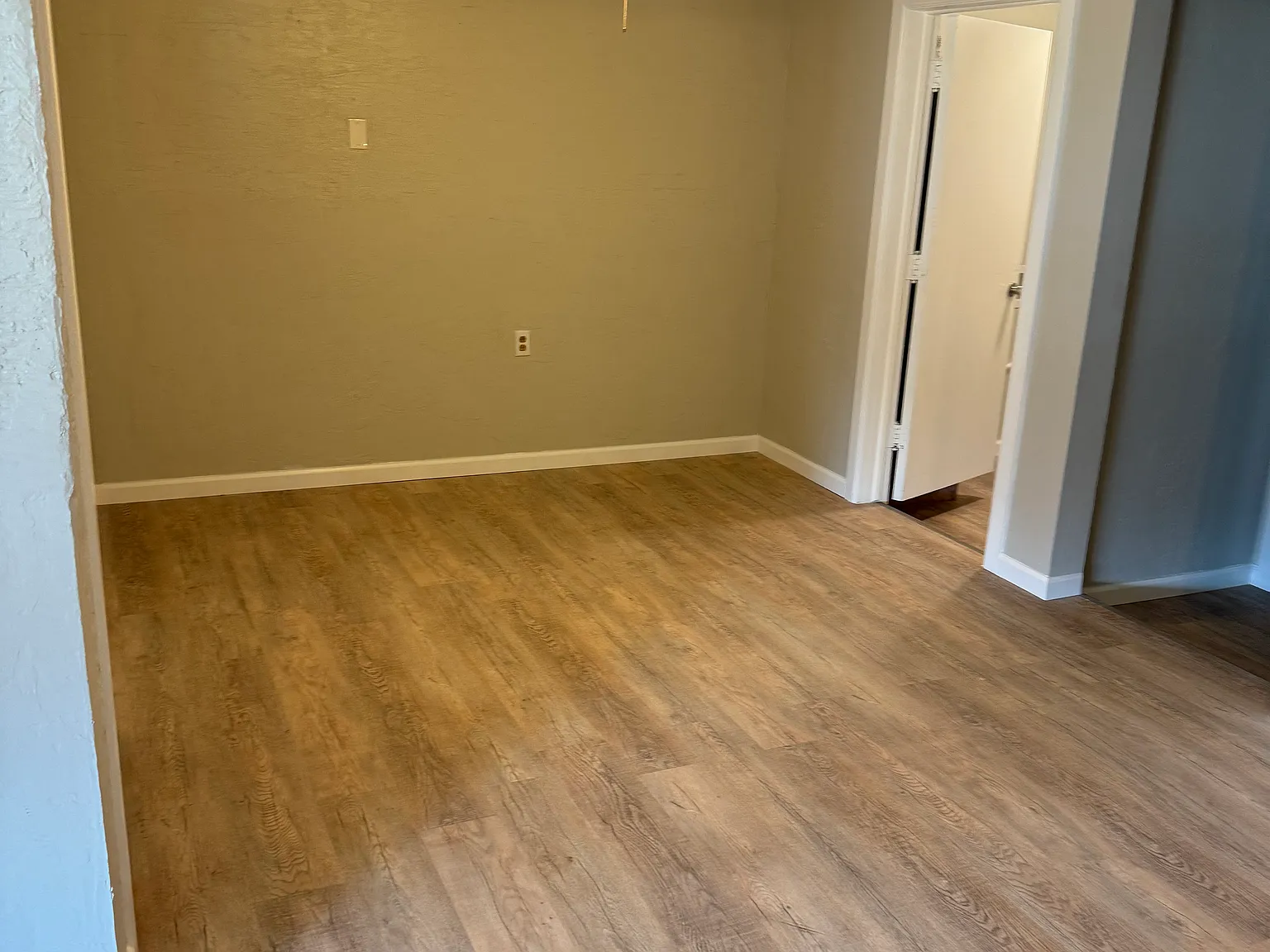 4 bed, 1500 sqft, $1,695 — Photo 3