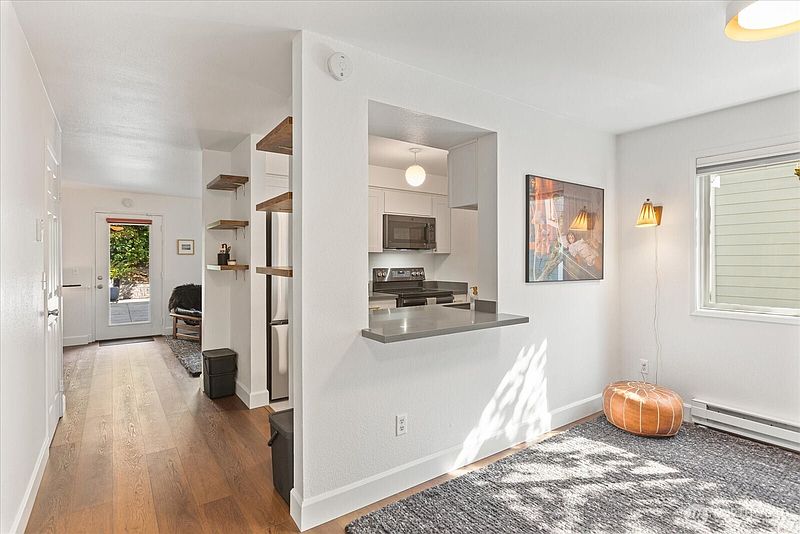 5th image of 116 17th Avenue #D