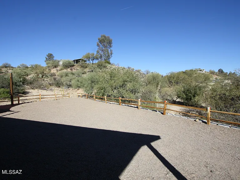 15237 N Lago Del Oro Pkwy — Photo 16