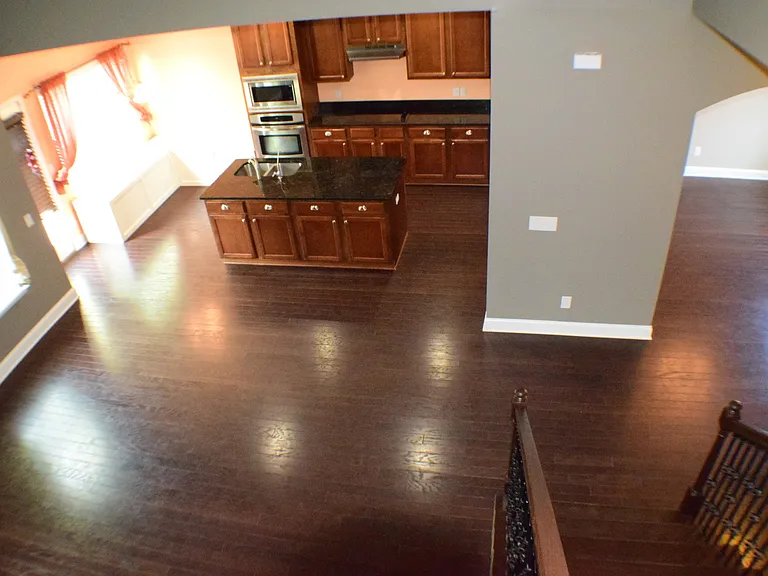 204 Waverly Ln — Photo 5