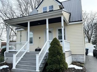 2 Van Duyne Ave, Auburn, NY 13021