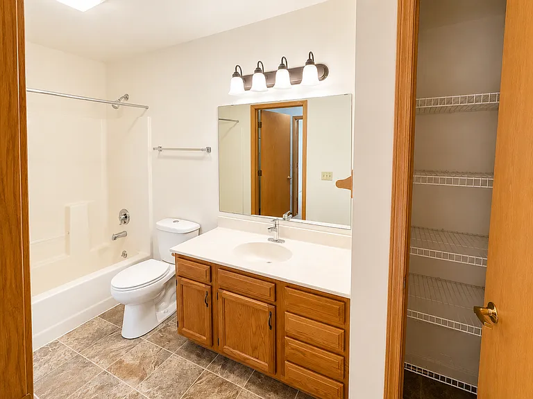 Timber Bluff — Photo 14