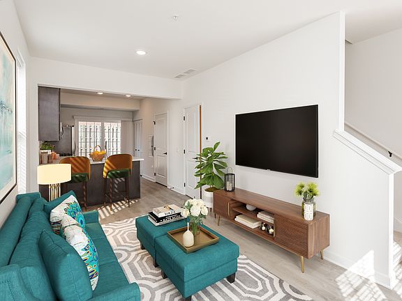 3rd image of 1432 Naperville Wheaton Rd #116