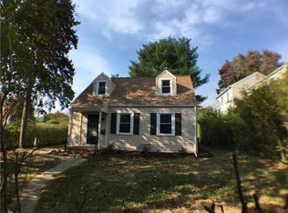 74 6th St, Whitehall, PA 18052