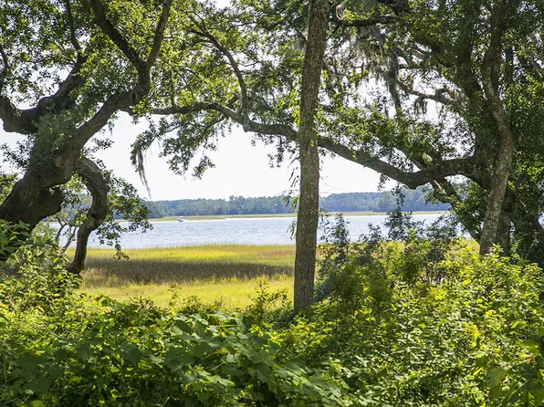124 Fairbanks Oak Aly Unit 2A, Daniel Island, SC 29492