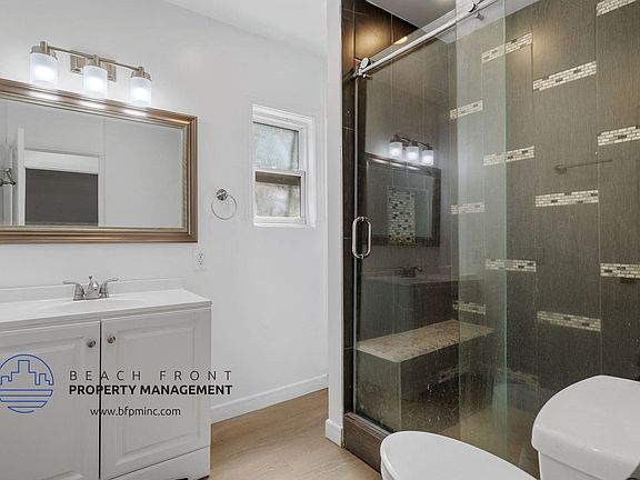 3rd image of 442 Newport Ave APT 7