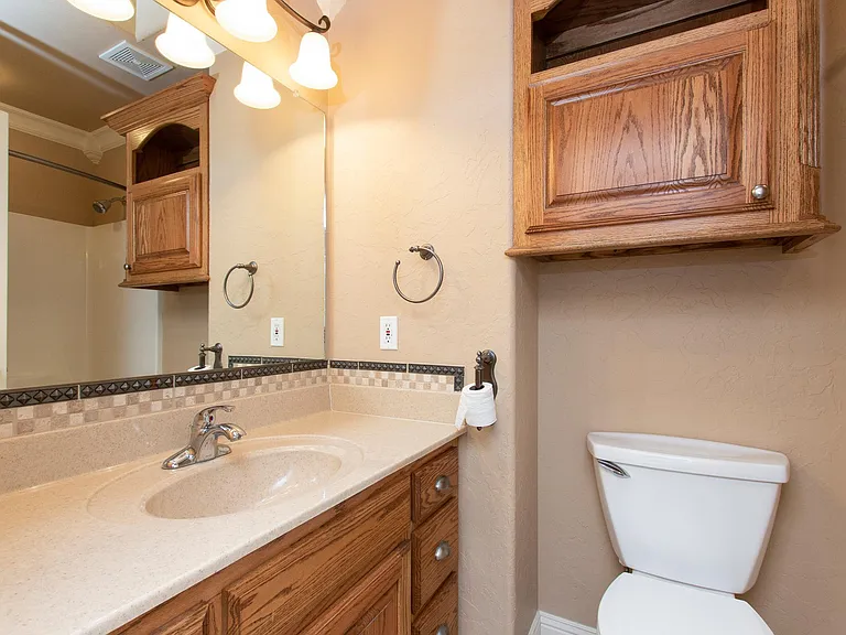 2205 N Norris St — Photo 12