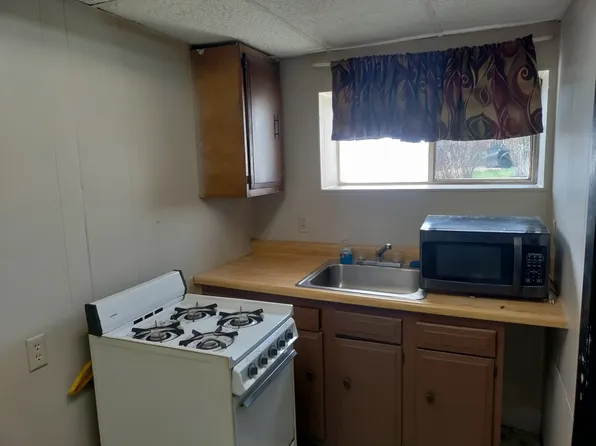 84 1/2 Seminole Ave, Washington, PA 15301