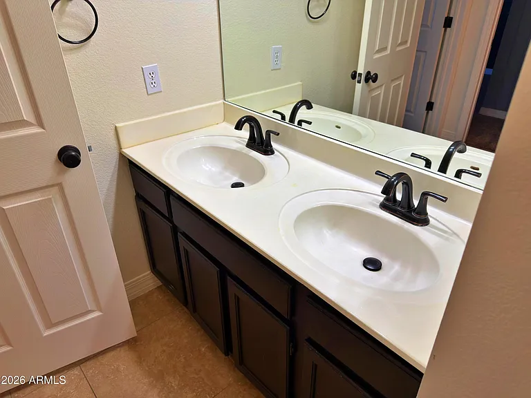 808 N Winthrop Cir — Photo 24