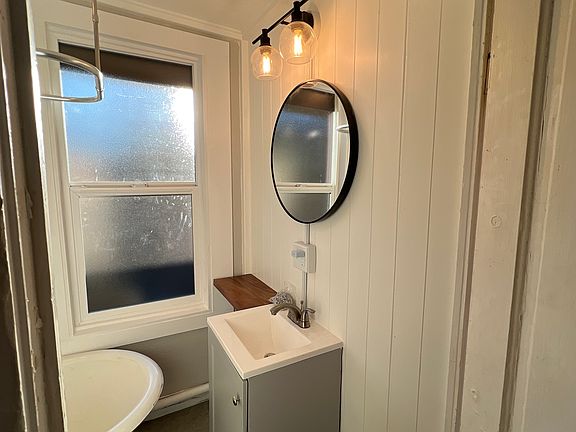 4th image of 2758 Grand Ave APT 2