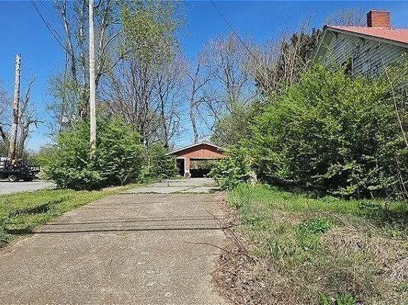 117 N Amhurst Pl, Englewood, TN 37329