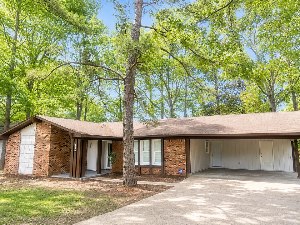 637 Briarcliff Cir