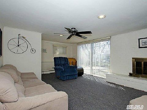 5th image of 718 Steven Ct