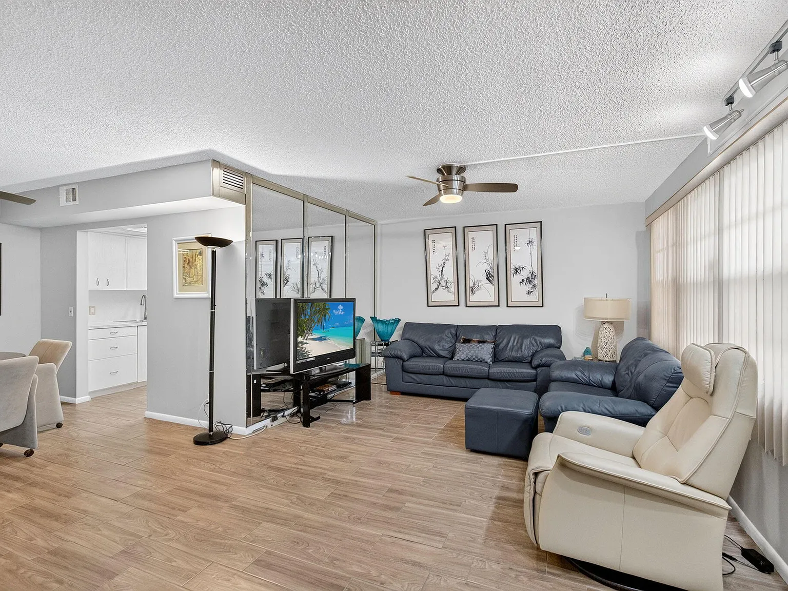 1 bed, 1.0 bath, 779 sqft, $1,550 — Photo 4