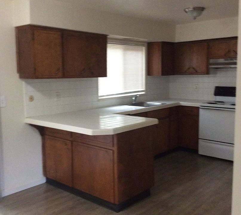 1st image of 12713 SE Powell Blvd #10203618