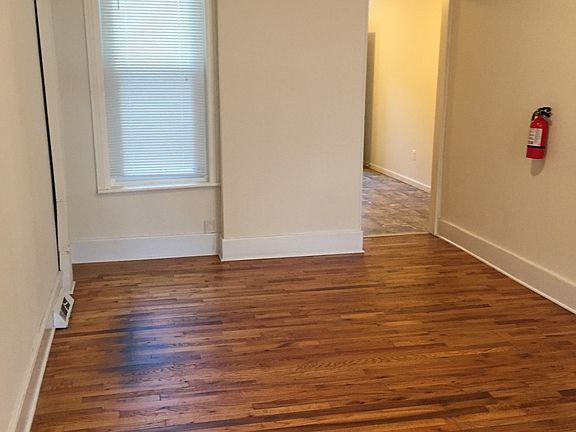 4th image of 33 Marion St