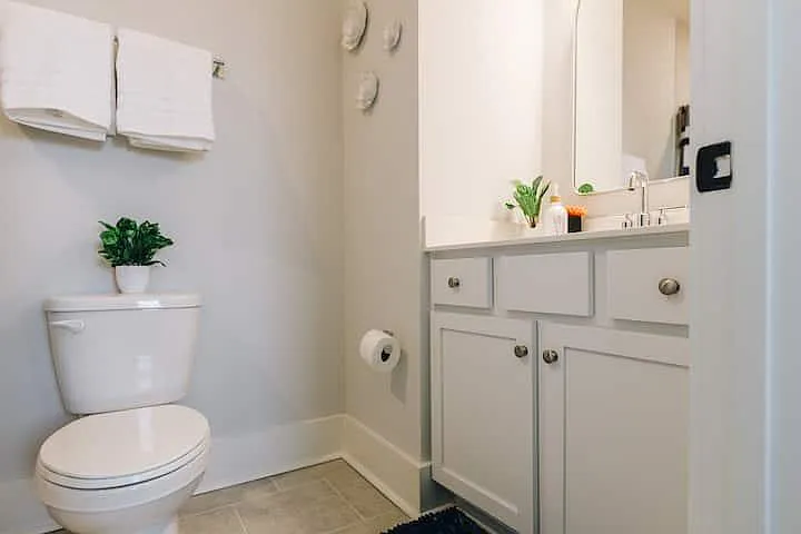 1122 N Alexander St — Photo 31