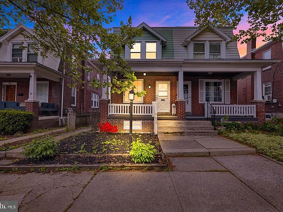 4th image of 613 Crescent Ave
