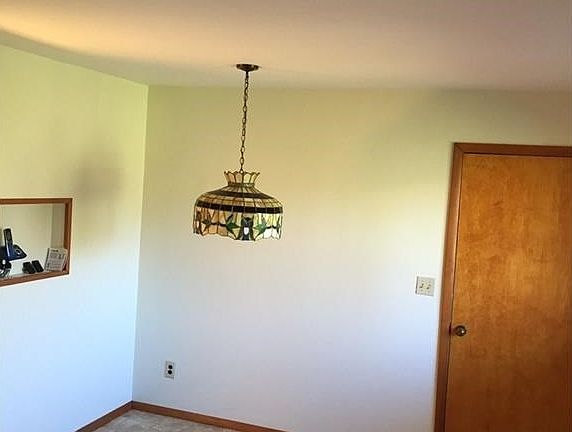 3rd image of 2095 S Linda Dr