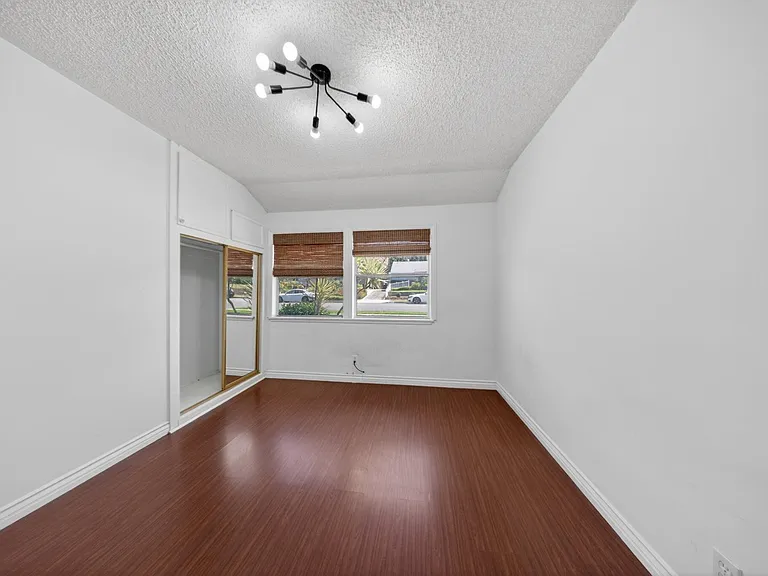 2025 Jolley Dr — Photo 30