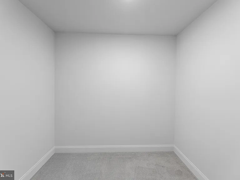 105 Samjan Cir — Photo 34