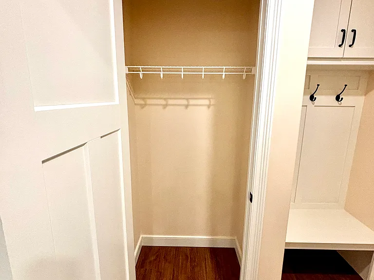 1176 E Bentley Cir #1176 — Photo 12
