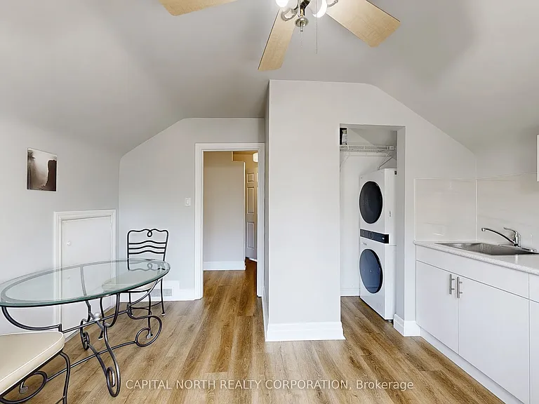 85 Lawrence Ave #2 — Photo 5