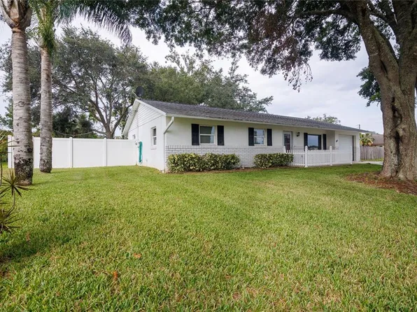 2212 Silver Palm Dr, Edgewater, FL 32141