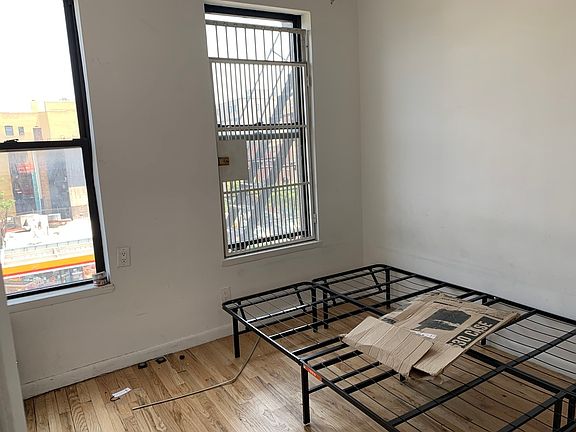 4th image of 2281 1st Ave APT 3C
