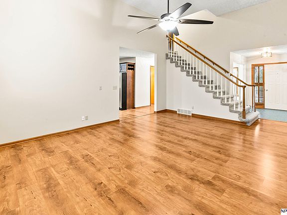 4th image of 11411 S 43rd St