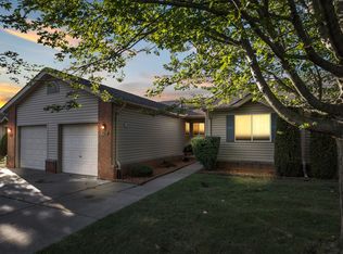 7040 Patricia Ct, Center Line, MI 48015