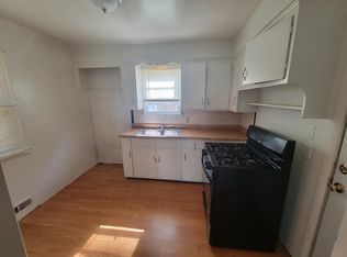 6105 Ridge Rd, Cleveland, OH 44129