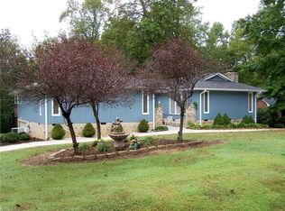 4502 Wild Oak Ln, Greensboro, NC 27406