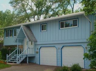 320 Van Buren Ave N, Hopkins, MN 55343