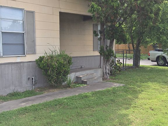 2nd image of 4906 Williams Dr