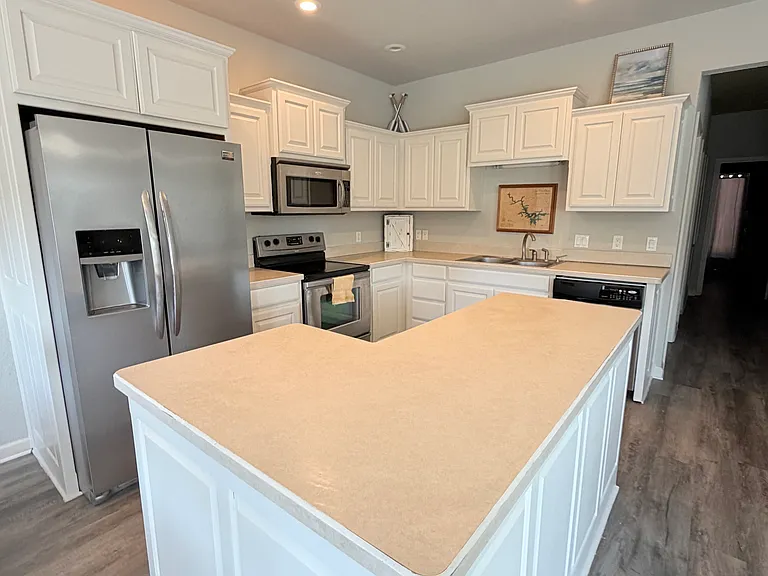 124 Chambers Point #A — Photo 4