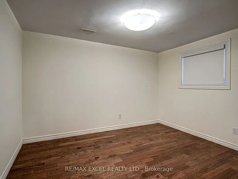 45 Millbank Ct #BASEMENT — Photo 13